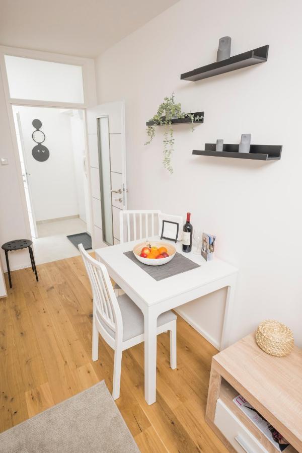 Cozy Favoriten Vienna Exterior photo